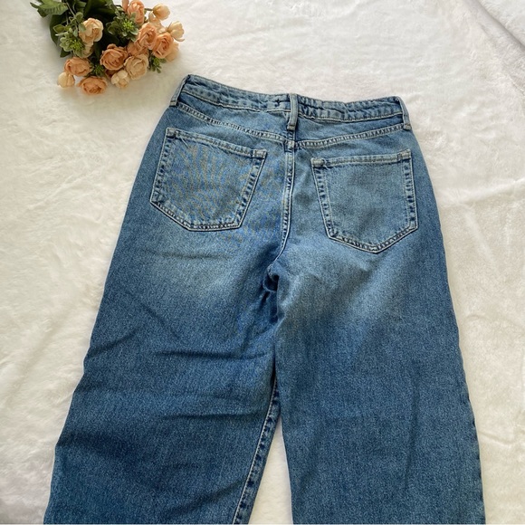 Forever 21 Distressed Patchwork Mom Jeans High Rise NWOT - Picture 5 of 5